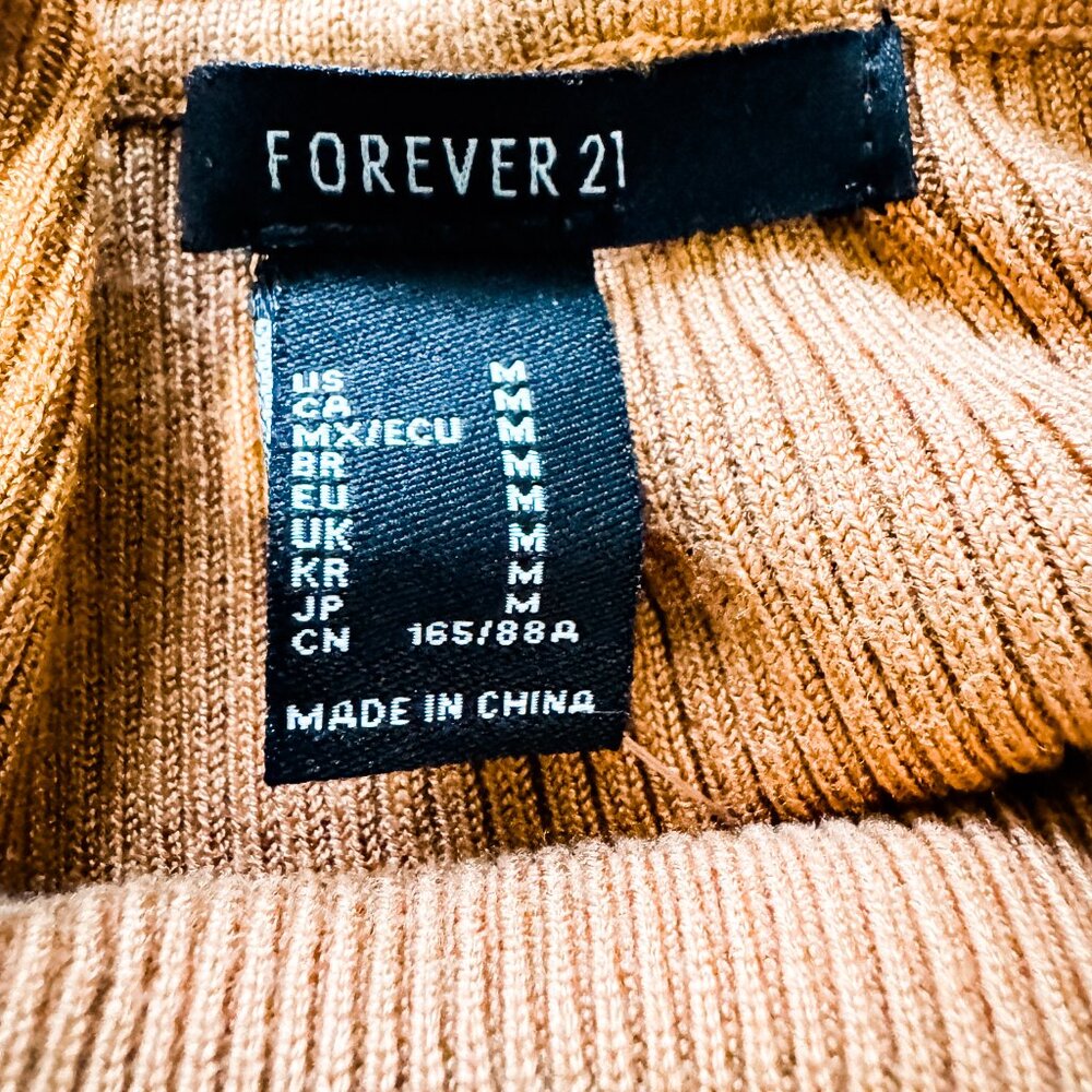 NWOT Forever 21 Keyhole Front Cut Out Sweater Ribbed Knit Camel Women's Size M - Picture 3 of 4